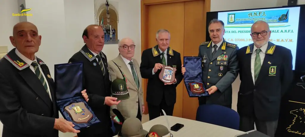  ‣ adn24 rimini | visita del presidente nazionale dell'a.n.f.i. al comando provinciale della guardia di finanza