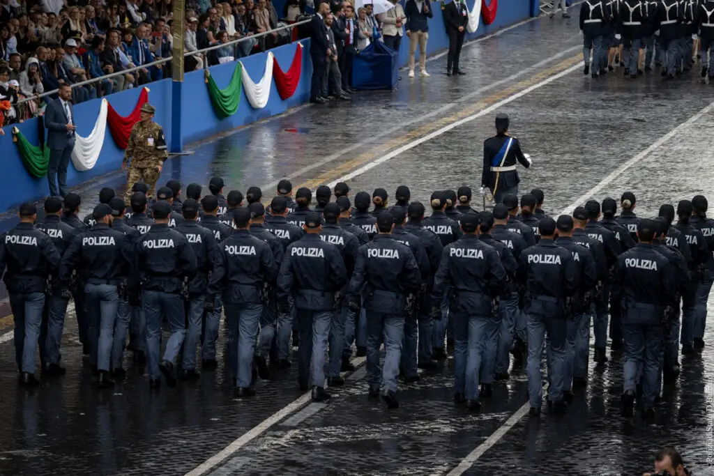  ‣ adn24 roma | la polizia di stato celebra i suoi 172 anni alla parata del 2 giugno foto