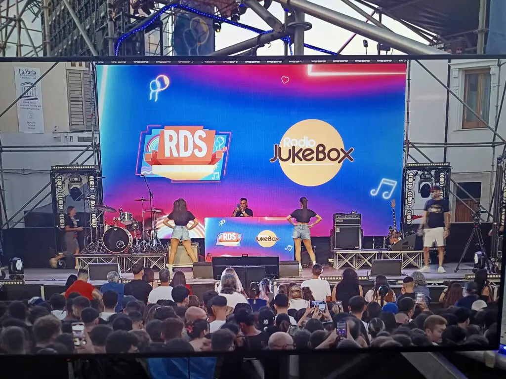  ‣ adn24 palmi | grande successo per la prima tappa dell' rds summer festival, questa sera la seconda data | foto e video